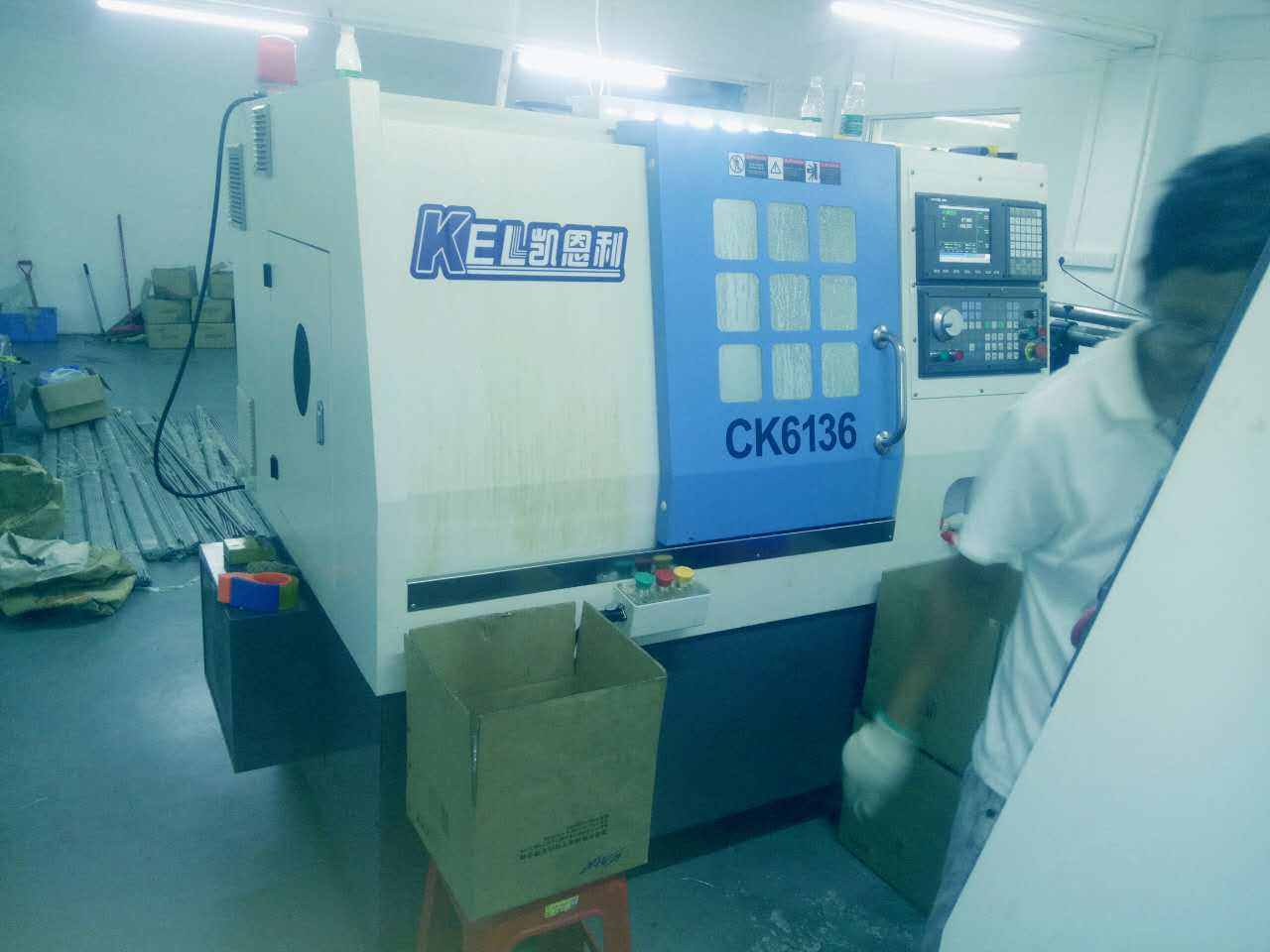 凱恩利機(jī)床 CKX6136C (36標(biāo)準(zhǔn)排刀機(jī)）∠45斜床身高配置數(shù)控車床。